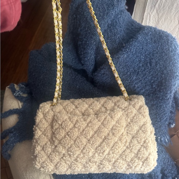 CC Elegant Cream Shepra Shoulder Flap Bag - Picture 5 of 8